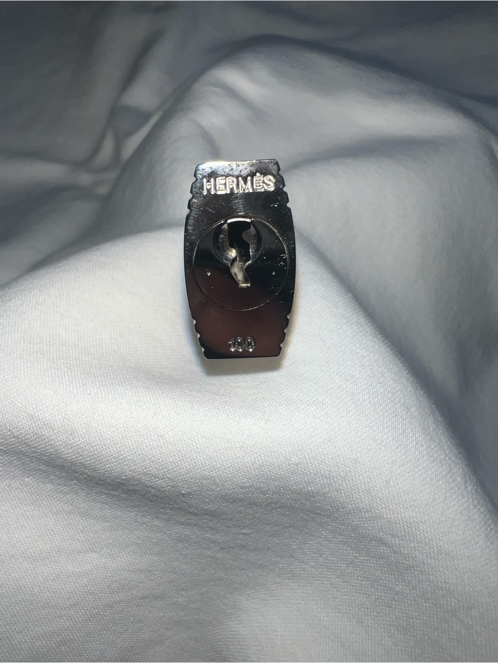 Hermès Padlock and Key Set #100 Never used. Lowest Price I can offer!!! - Picture 7 of 7